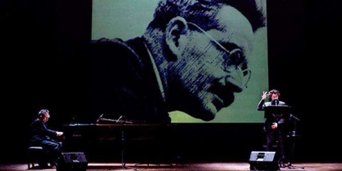 Requiem, a score for shattered voices