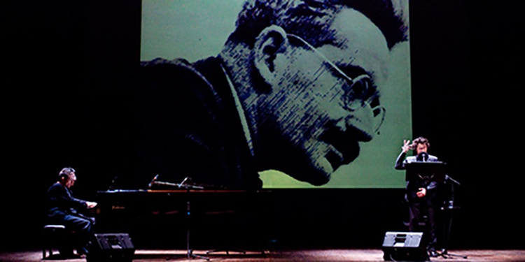 Requiem, a score for shattered voices
